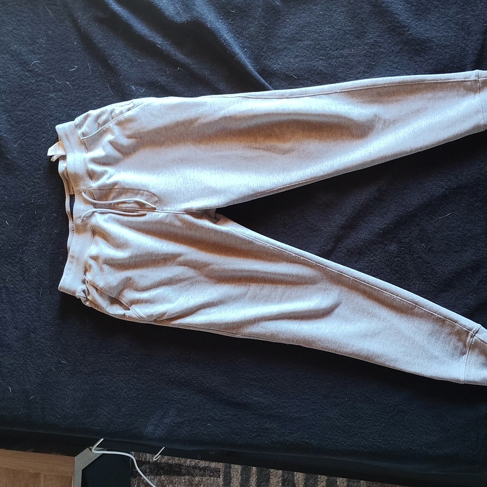 Abercrombie & Fitch Men’s Large Light Grey Sweatpants w/ back Zipper Pocket